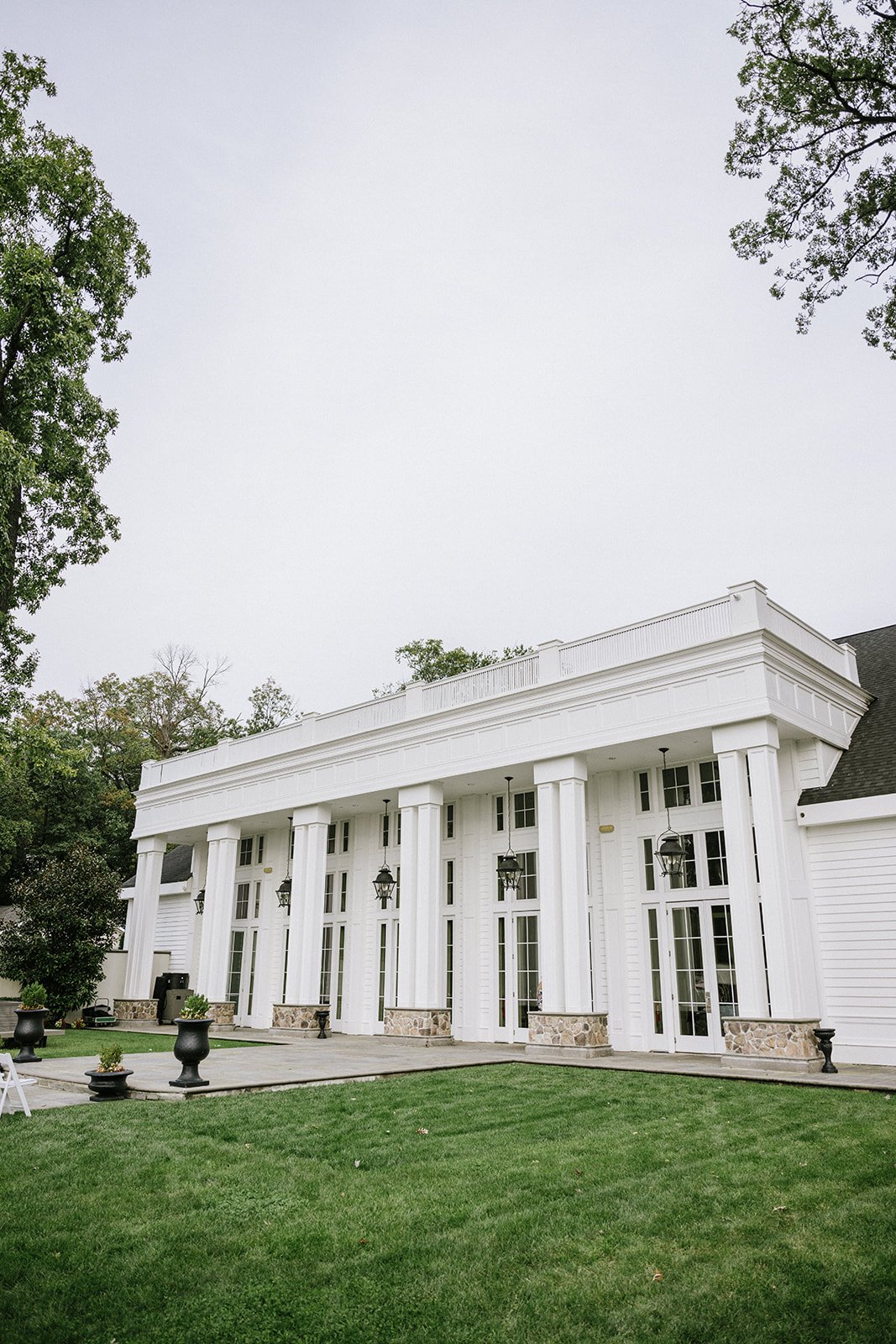 Wedding photography in New Jersey with candid emotional storytelling